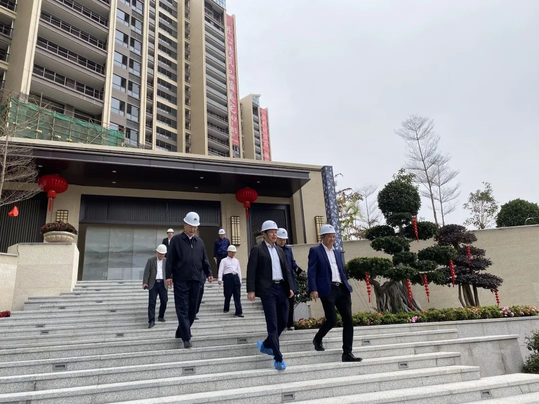 Secretary Li Siping of the Management Committee of Jiaying New Area of Meizhou City led a team to Feixiangyun Cyberport for investigation and inspection