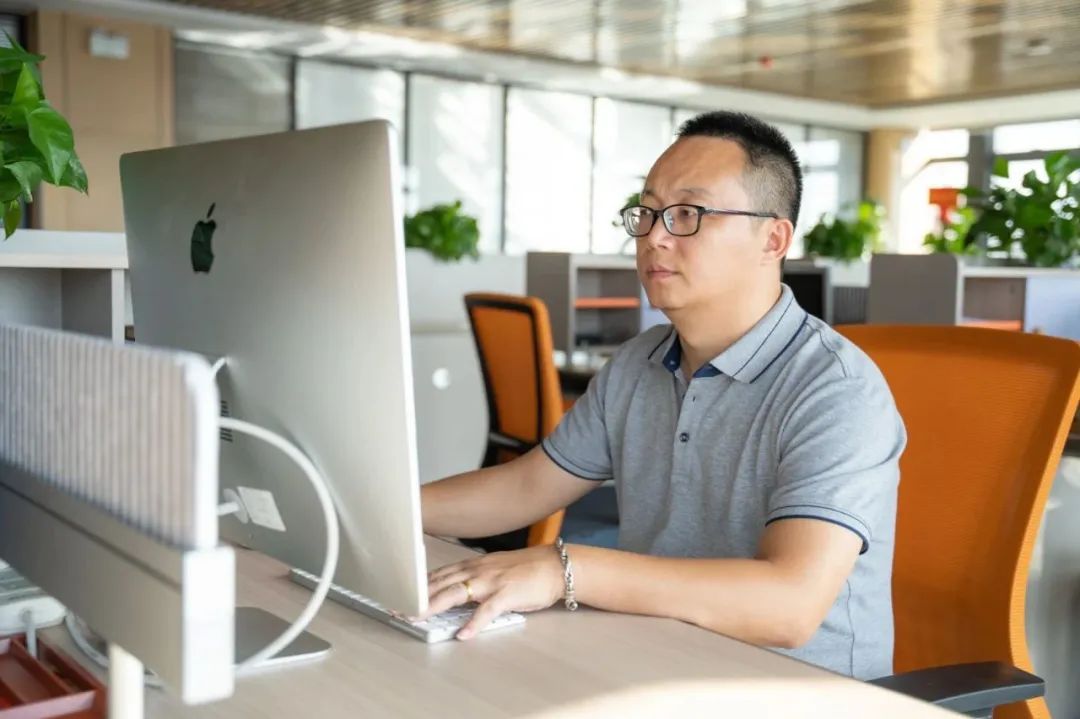 Flying Cloud Craftsman | Yang Wei, a digital craftsman who empowers "cloud technology"
